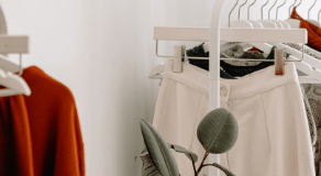 
                   Clothes shops sanitise, steam and deodorise clothes with the Laurastar IZZI steamer.
                   